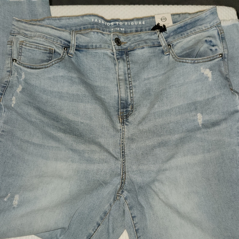 FINAL PRICE!! NWT ! FTF JEANS ! - Picture 4 of 4